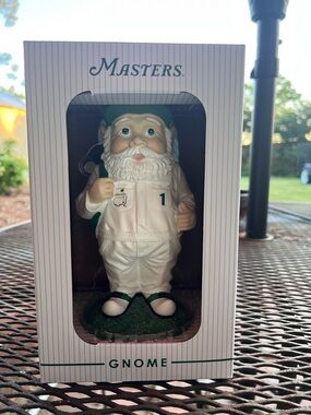 Master’s Augusta National White & Green Mini Gnome Caddie Figurine 2026 NWT